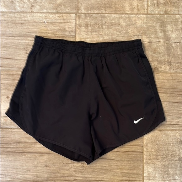 Nike Black Dri Fit Athletic Shorts Lightweight Performance - Picture 2 of 3